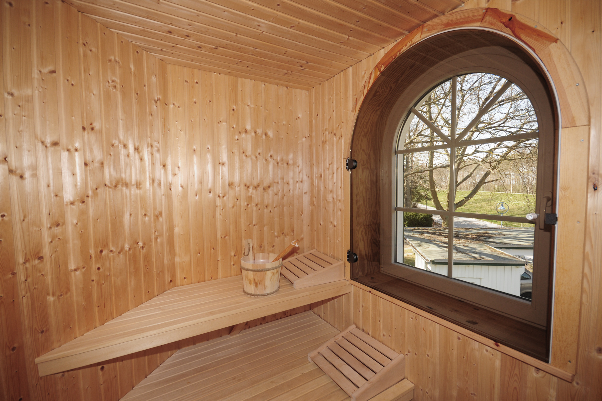 Sauna neben Badezimmer im 1. Obergeschoß